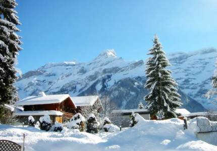 Twin Hill Towns Tour: 5 Days of Snow & Scenery